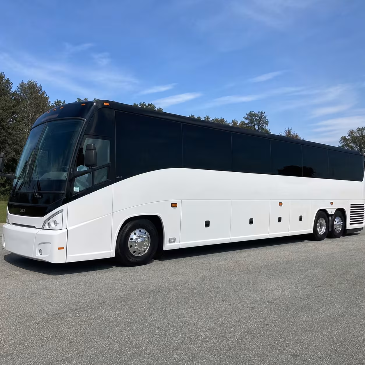 corporate airport shuttle buses in toledo for business travelers