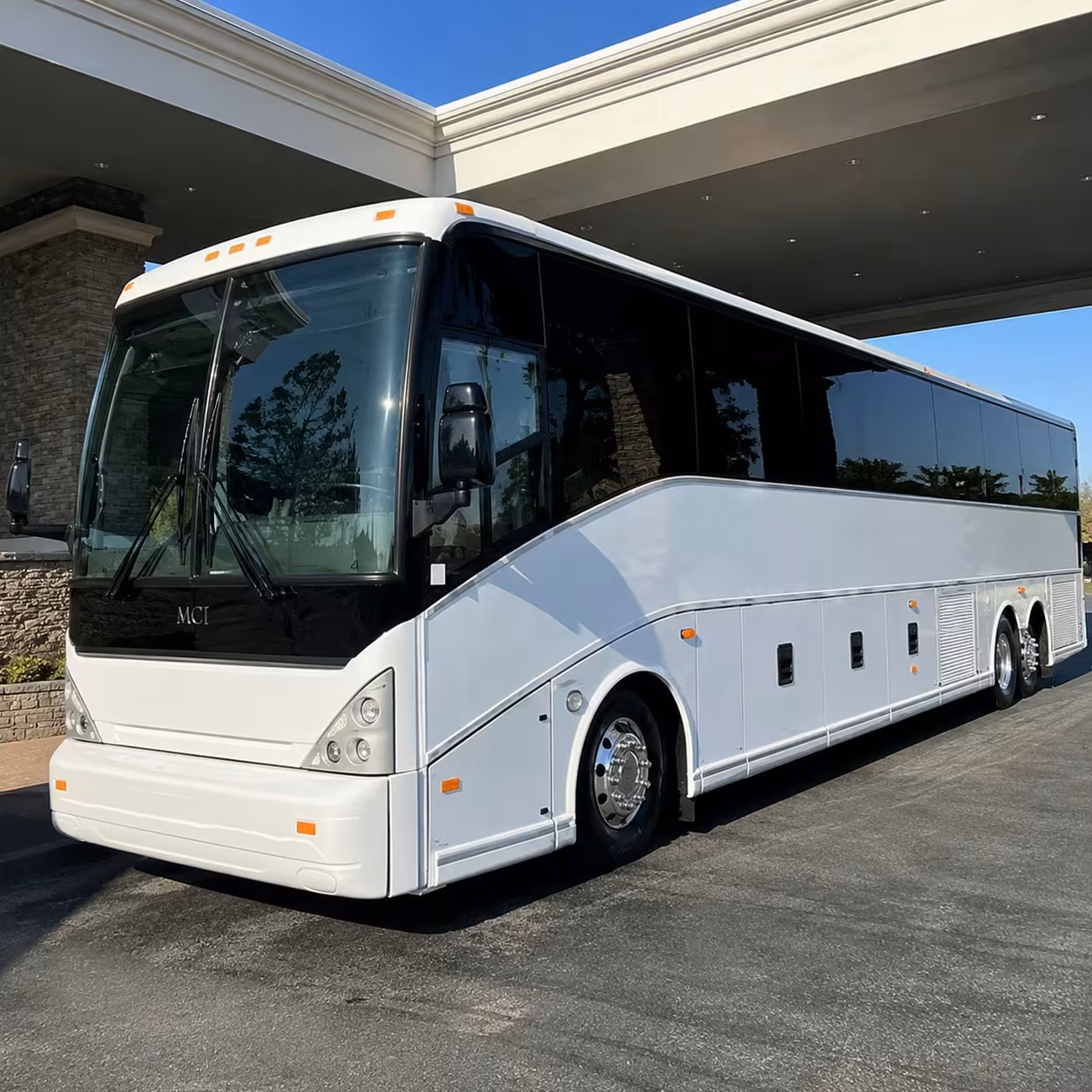toledo employee shuttle buses for manufacturing plants